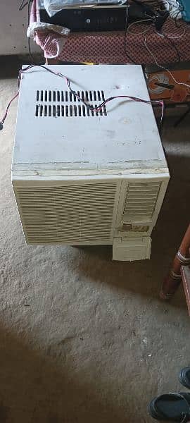 Panasonic Used old AC pon Ton  (0.75 ton) in off condition, 0