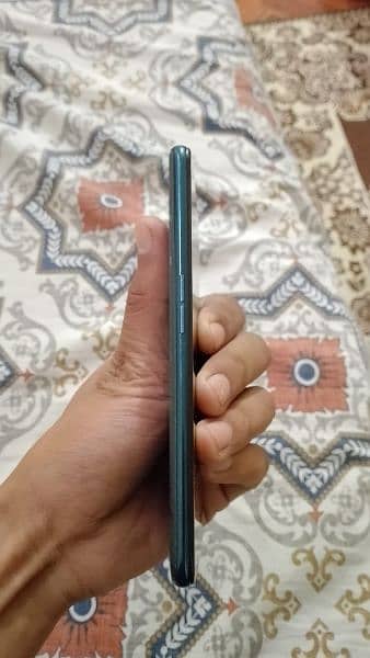 OPPO Reno 2F condition 10/9 box and charger available everything is ok 3