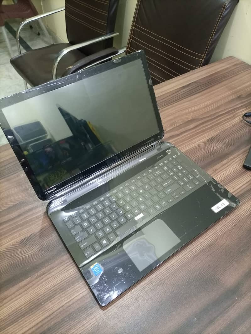 Toshiba L50-B Core i7 4th Gen 8GB Ram 500GB HDD 30 Days Check Warranty 0