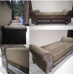 2 Seater Dewaan for Sale ( Excellent Condition)