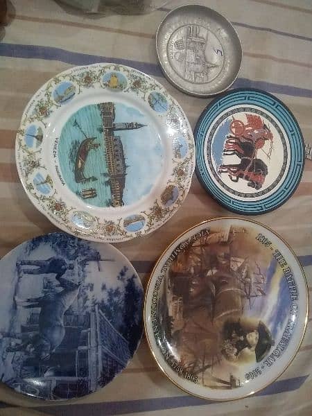 vintage Art's plates  collection only each Rs900 what's app t 4