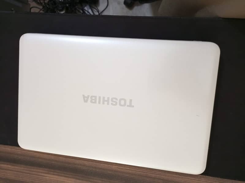 Toshiba C855-1GR  i3 3rd Gen 8GB RAM 500GB 30 Days Check Warranty 2
