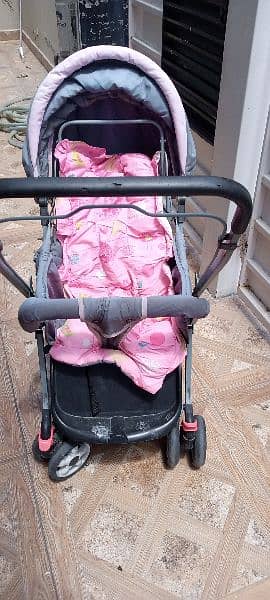 baby pram In good Condition with reasonable price 3