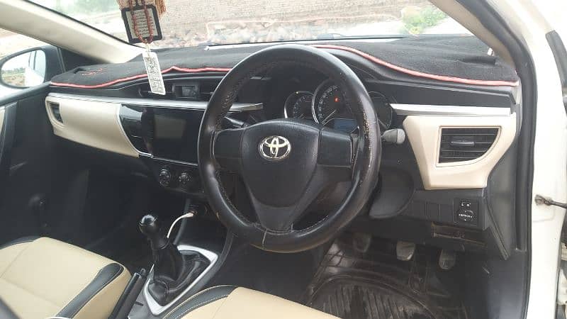 Toyota Corolla XLI 2015 4
