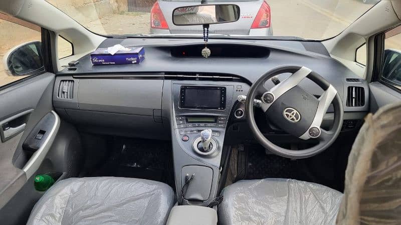 Prius 2011 model 2015 reg only 2 piece touch up 1