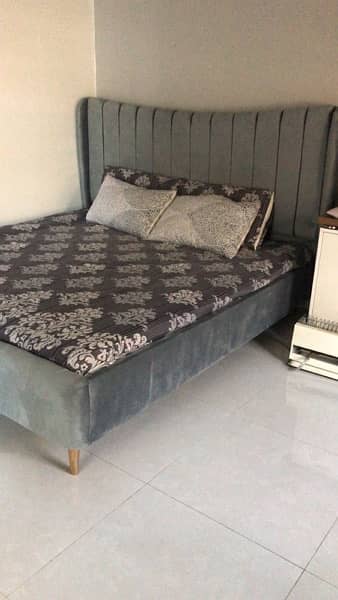 Grey king size cushion bed for sale 2