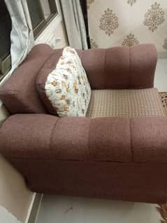 5 Seater Sofa Set Good Condition