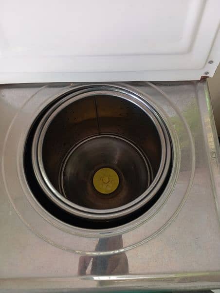 I-zone washing machine and dryer 6