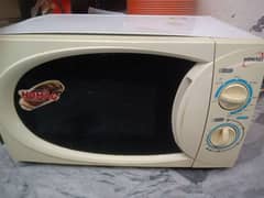 Uses microwave oven in perfect condition