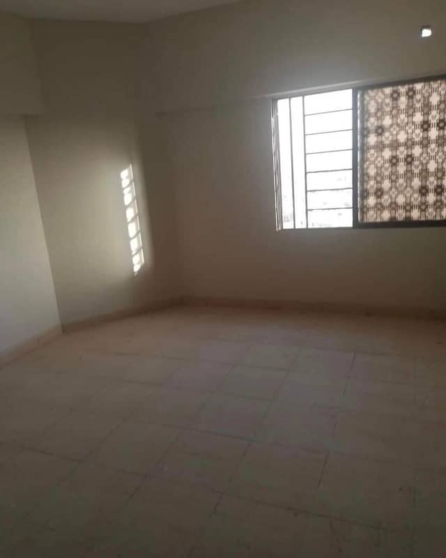 500 Yard Independent Ground Floor Portion 3 Bedrooms With Servant Room Garden Near AOHS DOHS National Stadium 11