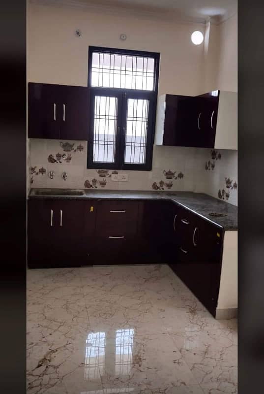 300 Yard Bungalow 5 Bedrooms With Garden Independent Bungalow Out Class Location Near National Stadium Back 5