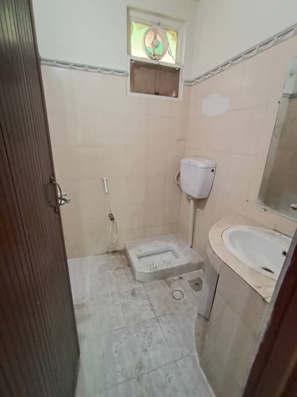 House For Rent Madina Town Near Susan Road 4