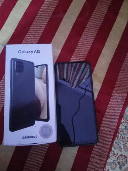Selling Samsung mobile phone 2