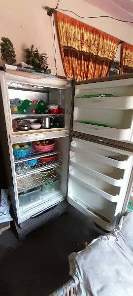 Dawlance Refrigerator full size 4