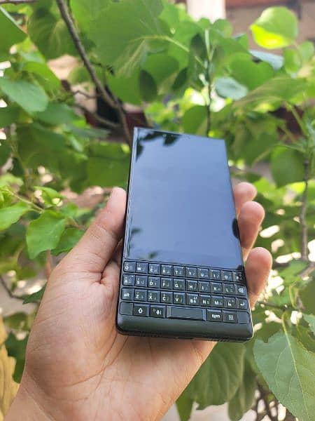 BlackBerry key 2 in good condition (PTA OFFICIAL APPROVED) 4