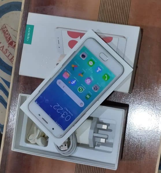 Oppo A57 3/32GB for Sale 2