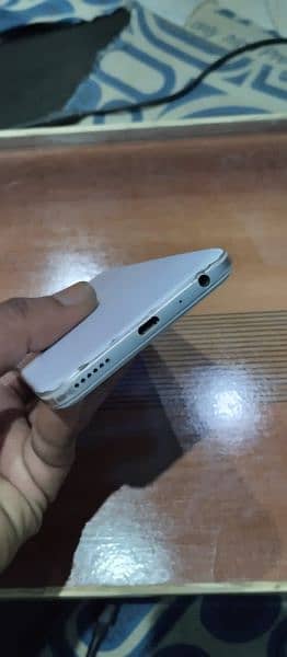 Oppo A57 3/32GB for Sale 3