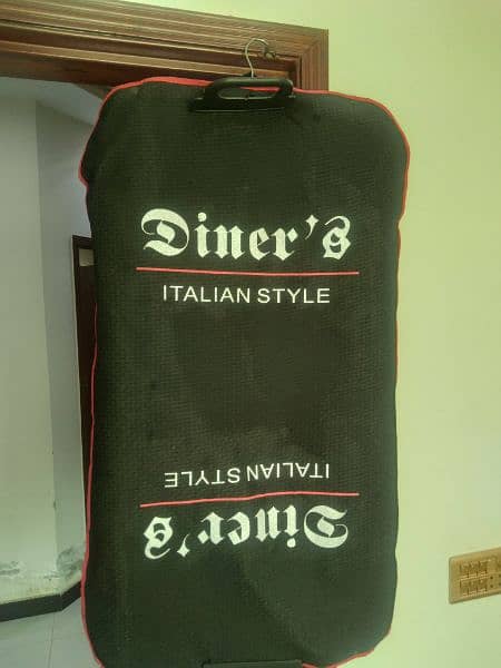 Diner,s Pent coat,2 piece, like a new 0