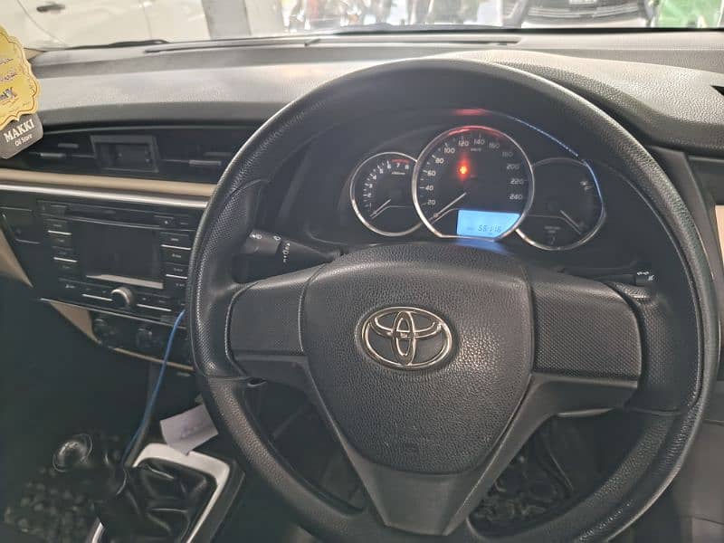Toyota Corolla GLI 2018 Lahore number 2