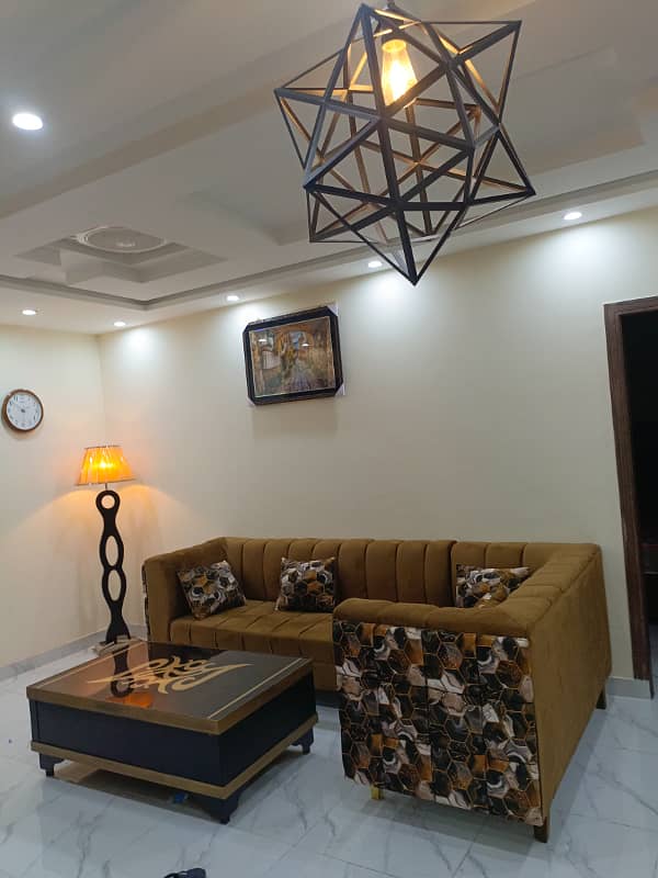 One bed luxury full furnished apartment for rent 0
