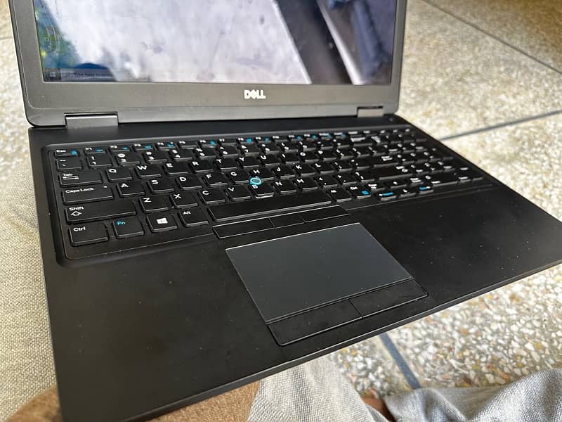 Dell Precision 3530 Laptop 10