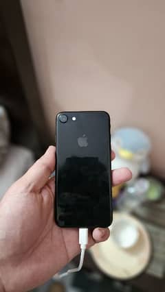 Apple iPhone 7 0