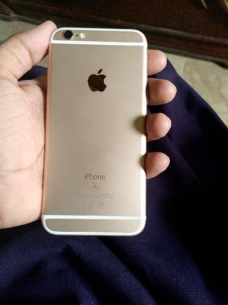 iphone 6s fresh condition 10 by 9 128gp and non pta. 1