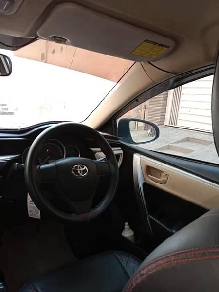 Toyota Corolla GLI 2015/16 11