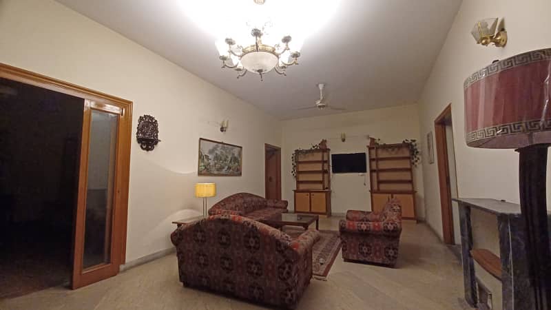 1kanal full furnished house for rent for short and long time 38