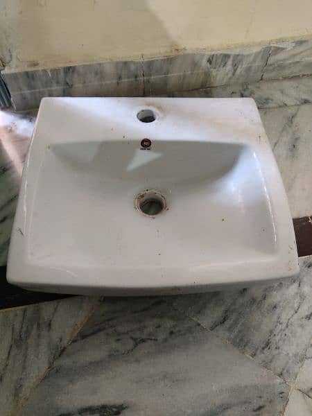 Wash basin for sale (1.5ft*1.3ft) 0
