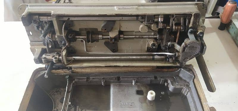 Original juki Sewing machine 555 7