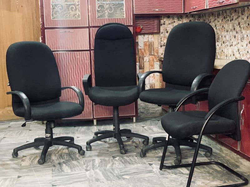 Brand: Offisys By MASTER (5 Chairs) 1