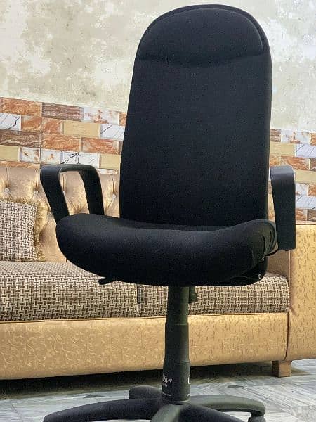 Brand: Offisys By MASTER (5 Chairs) 2
