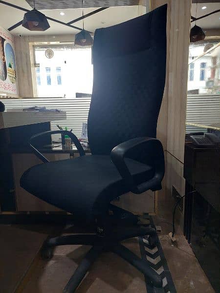 Brand: Offisys By MASTER (5 Chairs) 3