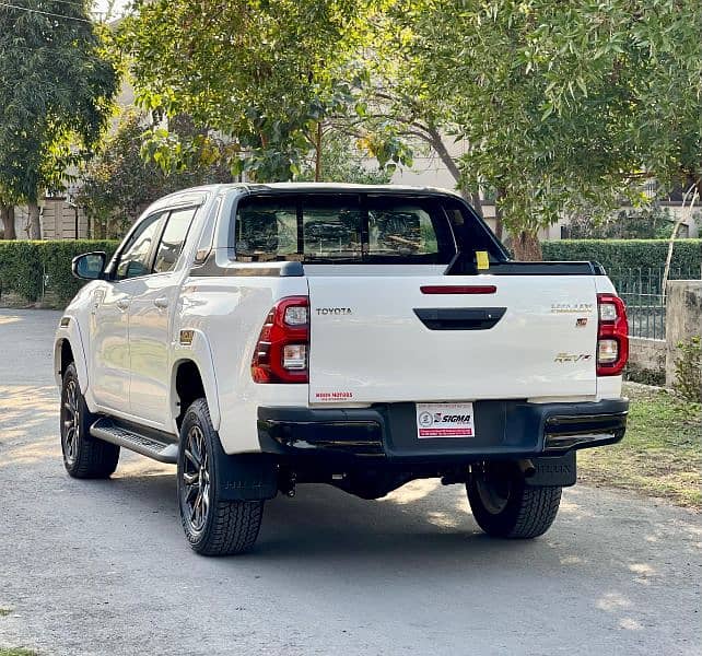 New Invoiced Toyota Hilux Revo GRS 2023 forsale 10