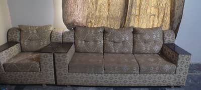Six Seater Sofa Set In Good Condition.