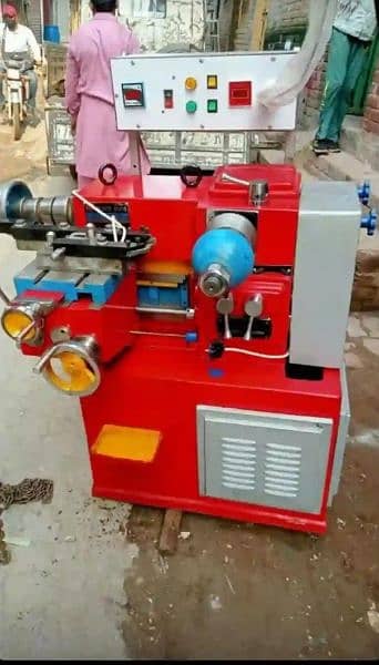 lathe machine 8 feet We Deals in all kinds Auto Mobile Machinery avail 9