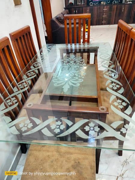 Dining table with 6 chairs are selling 3