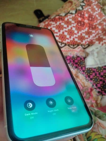 iphone XR new condition battry health 78 0