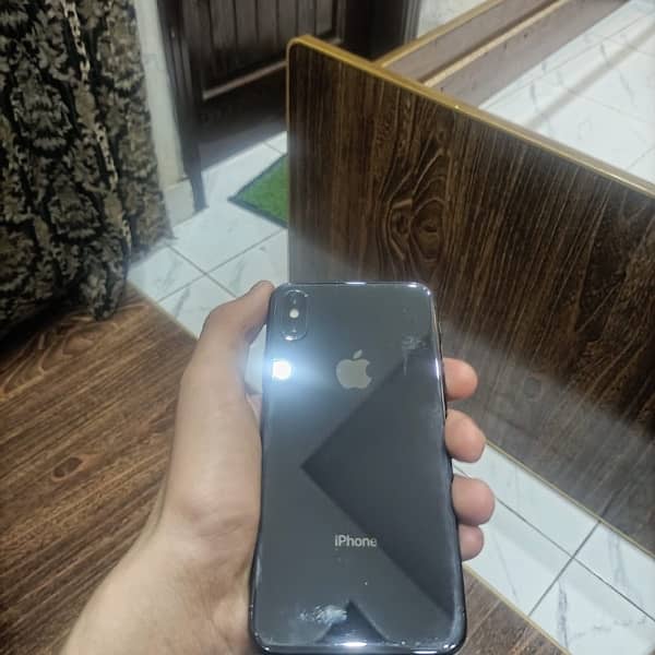 iphone x 64gb 10/10 03085570544 only whatsapp 2