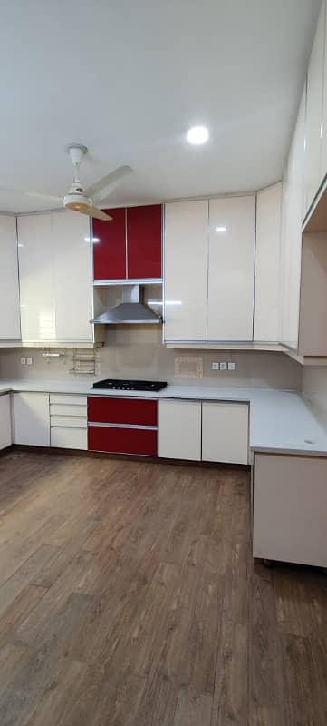 Upper Portion For Rent in G15 size 1 Kanal water gas electricity all facilities Five options available 7