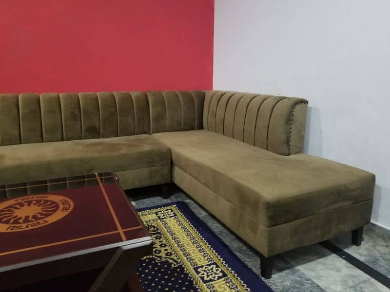 L shape 7 seater sofa 10/10 condition not is use 1