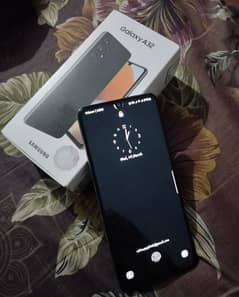 Samsung A32 with original box and charger