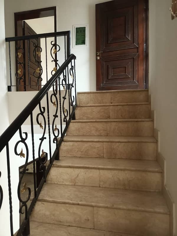10 Marla House For Sale Sector B IN Bahria Town Lahore 14