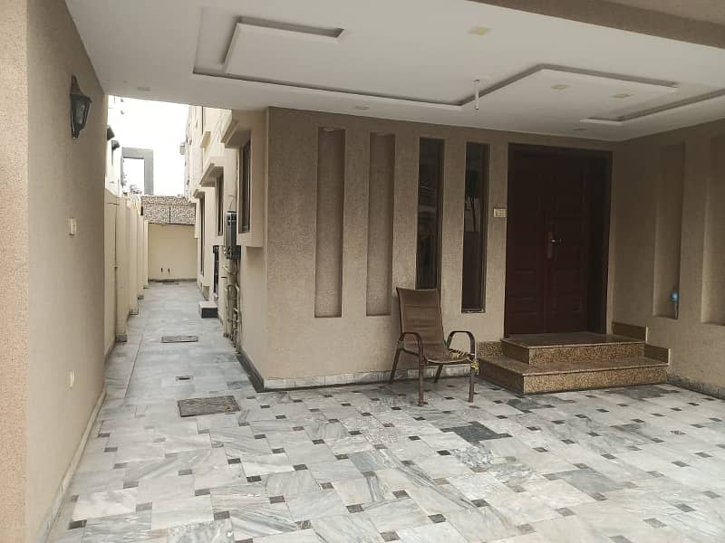 10 Marla House For Sale Sector B IN Bahria Town Lahore 31