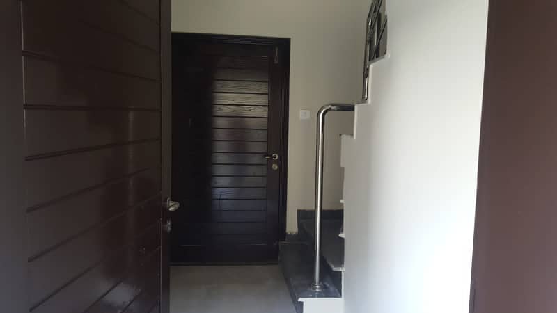 10 Marla Upper Portion For Rent In Sector C Bahria Town,Lahore 0