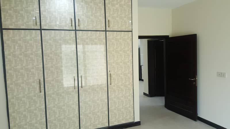 10 Marla Upper Portion For Rent In Sector C Bahria Town,Lahore 22