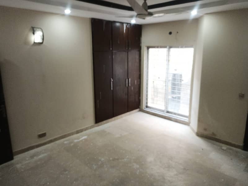 10 Marla Full House For Rent In Bahria Town, Lahore 19