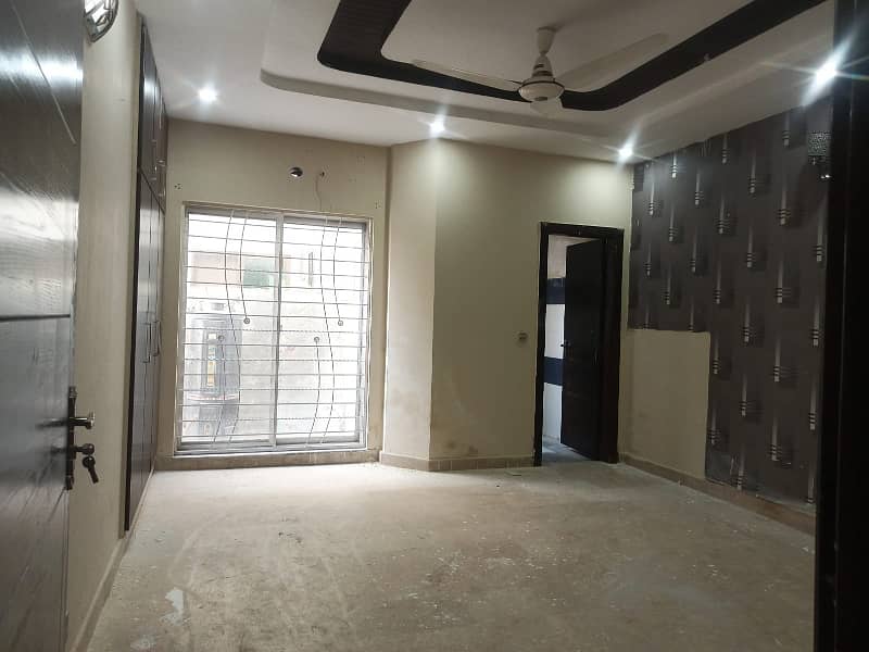 10 Marla Full House For Rent In Bahria Town, Lahore 20