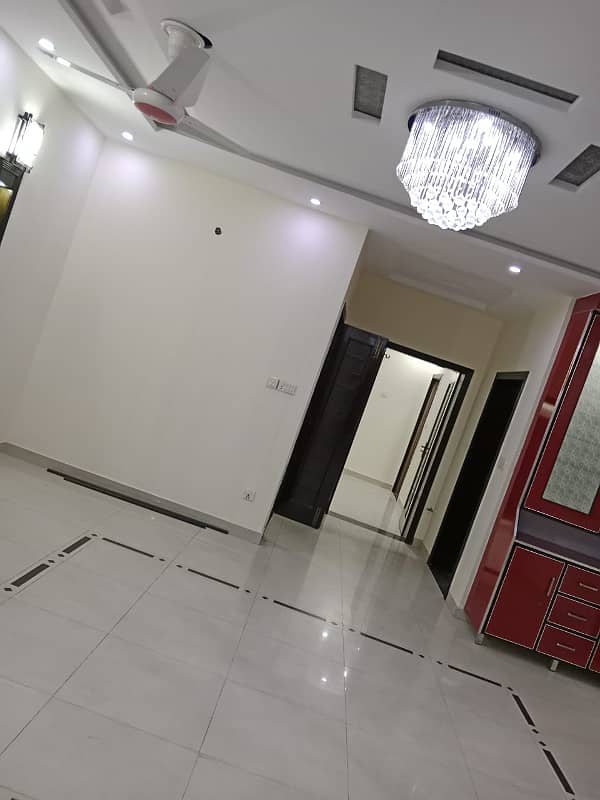 10 Marla Upper Portion For Rent In Sector C Bahria Town,Lahore 6